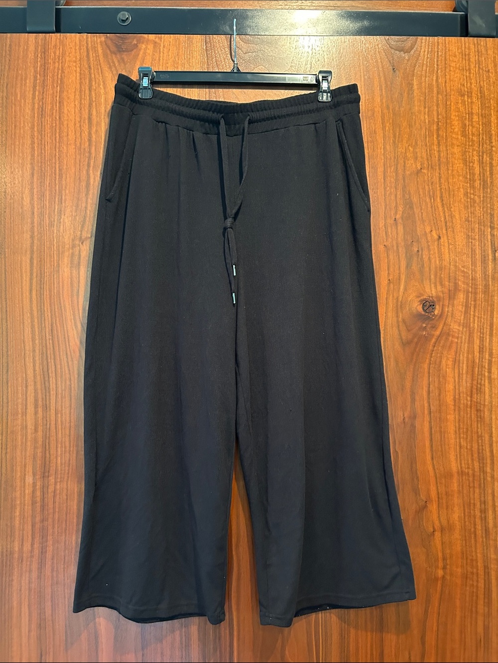 Time and Tru Black Elastic Waist Wide-Leg Pants